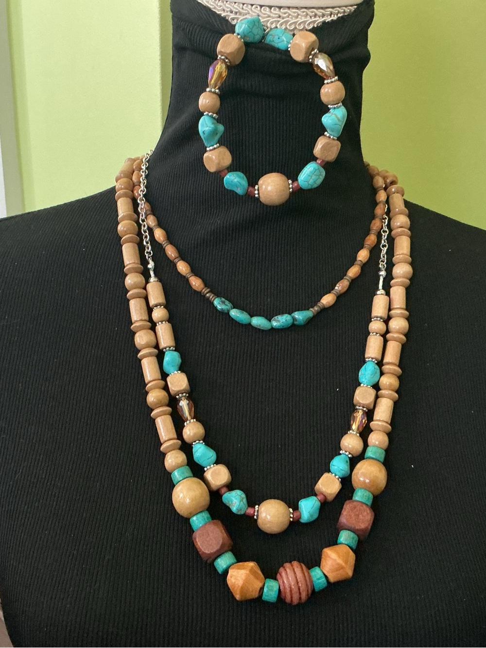 4-Piece Jewelry Set Turquoise and Tan Beaded Wood